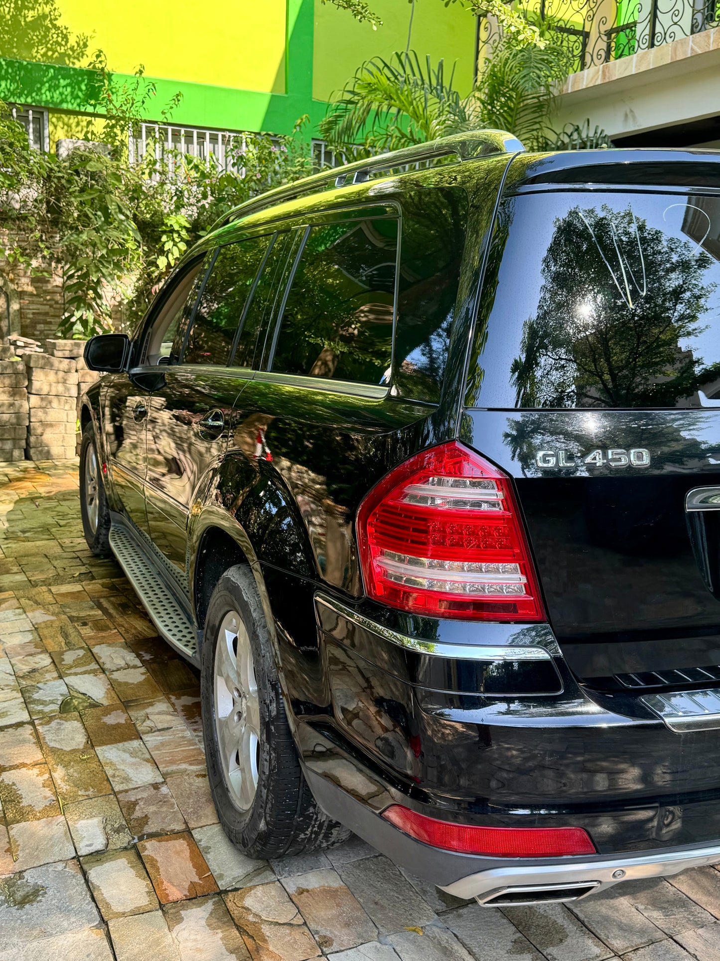 Mercedes Benz